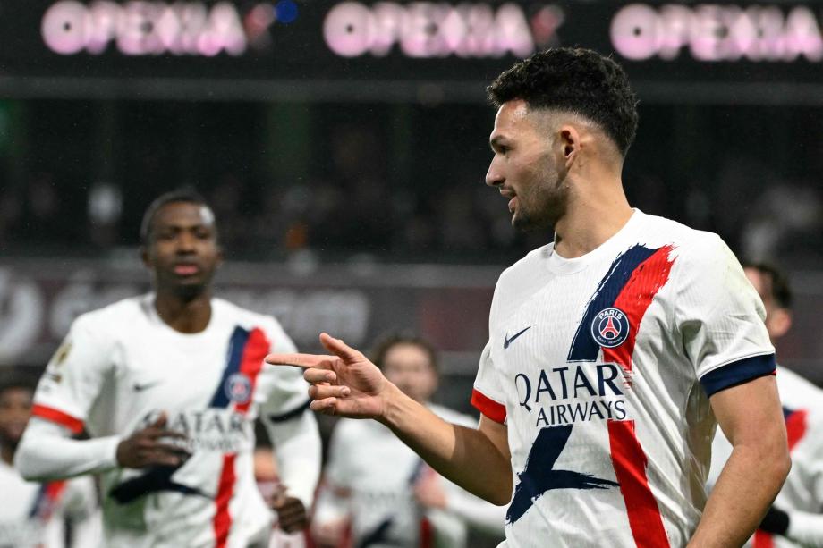 [图]杜埃长距离奔袭 巴黎圣日耳曼3-2力克梅斯